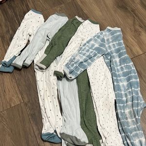 Pajama Bundle size 6-9m